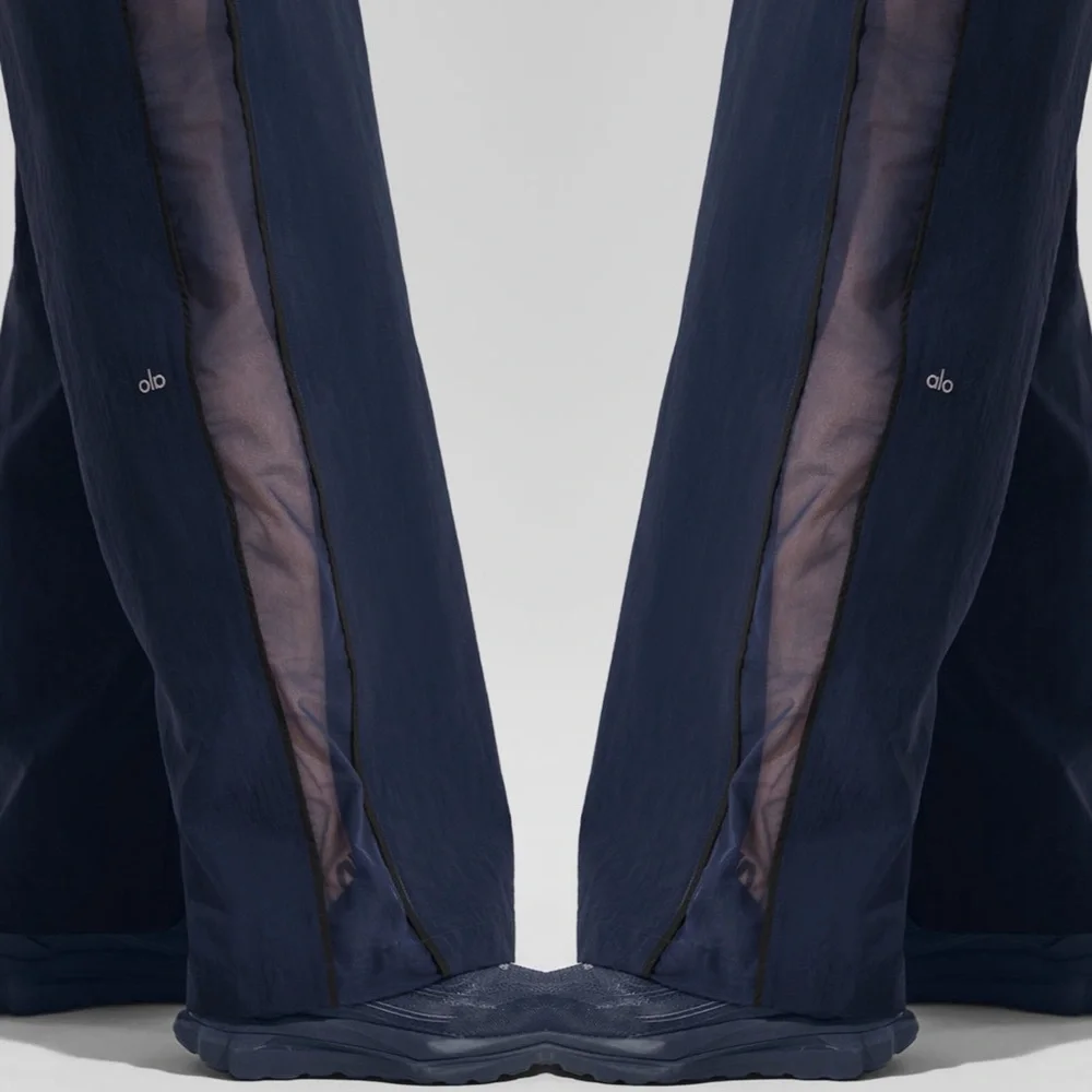 ALO High-Waist Origin Wide Leg Track Pants navy & black - Picture 2 of 10